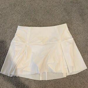 White Lululemon Skirt Size 6